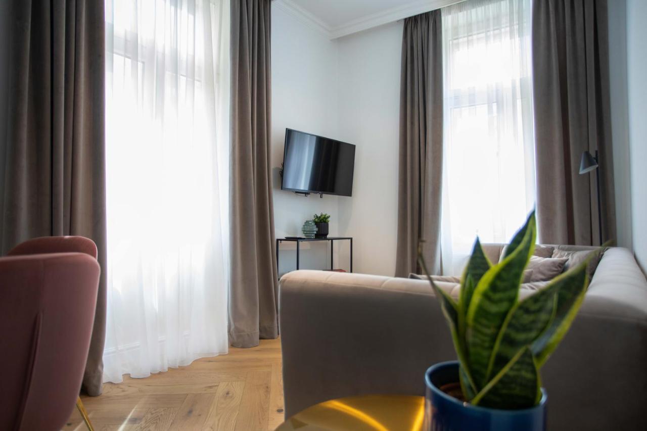 Pierrot & Pierrette Gajeva 6 Apartment Zagreb Luaran gambar